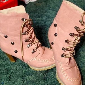 Wish brand size 41 or us 8.5